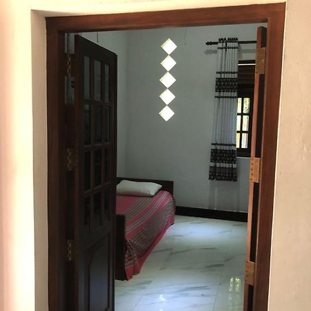 Sri Lankan Villa Elagawagoda Luaran gambar